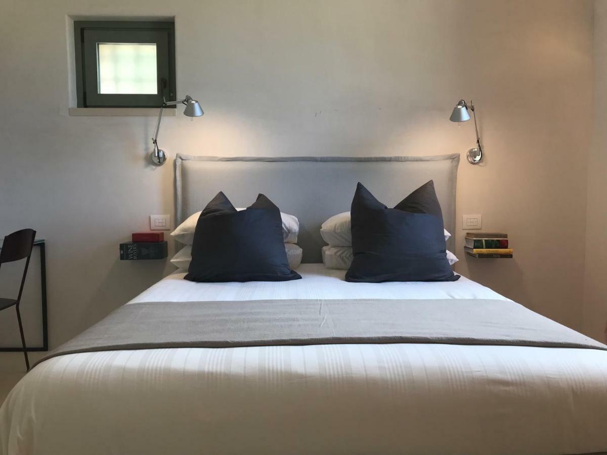 Hotel Battimandorlo à Noto Extérieur photo