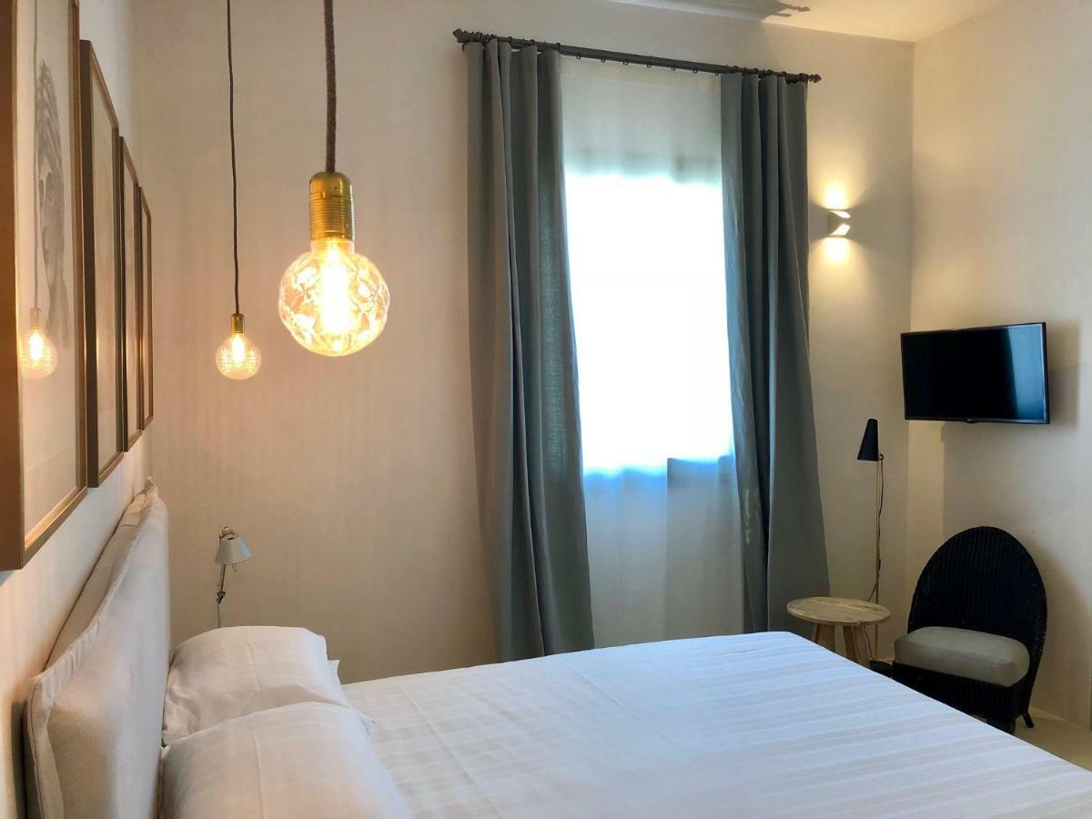 Hotel Battimandorlo à Noto Extérieur photo